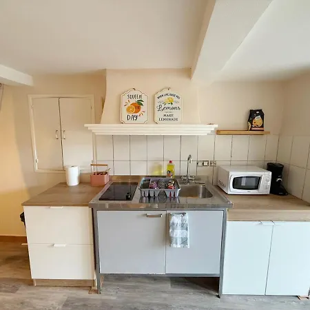 Apartment La Grotte Provencale A