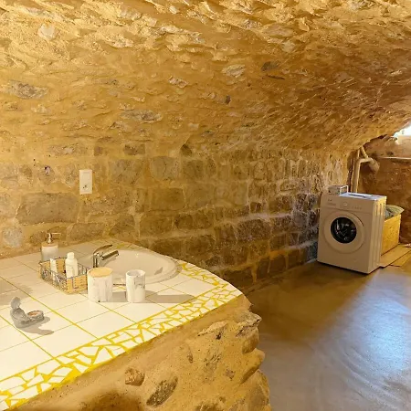 Apartment La Grotte Provencale A Sisteron