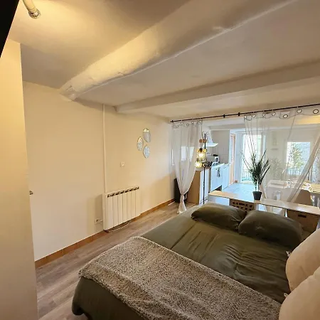 La Grotte Provencale A Apartment