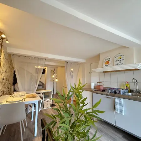 Apartment La Grotte Provencale A Sisteron