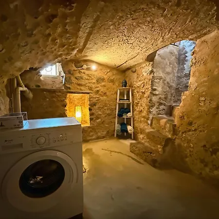 La Grotte Provencale A Apartmán *