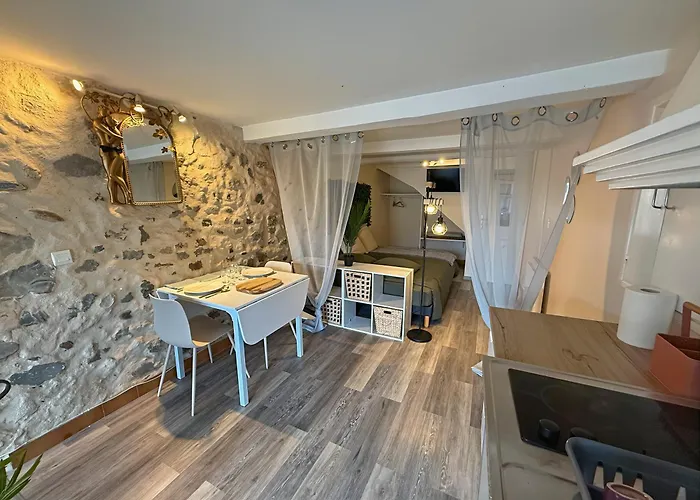 La Grotte Provencale A Apartmán